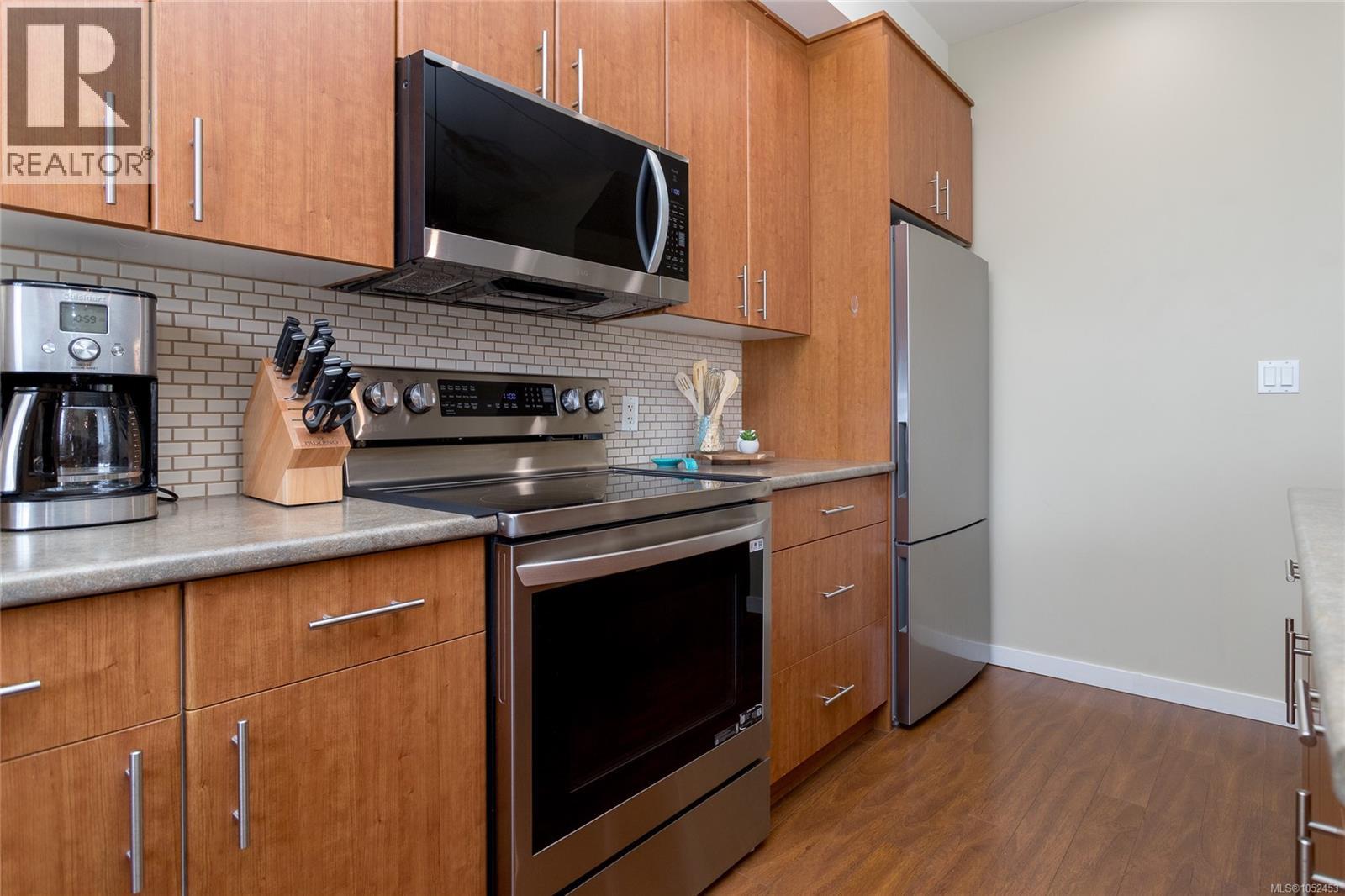 112 2661 Deville Road, Langford