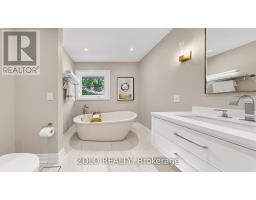 41 Meadowcliffe Drive, Toronto, ON M1M2X8 Photo 16