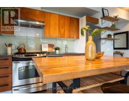 702 - 1201 Dundas Street E, Toronto, ON M4M1S2 Photo 10