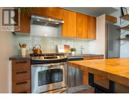702 - 1201 Dundas Street E, Toronto, ON M4M1S2 Photo 9