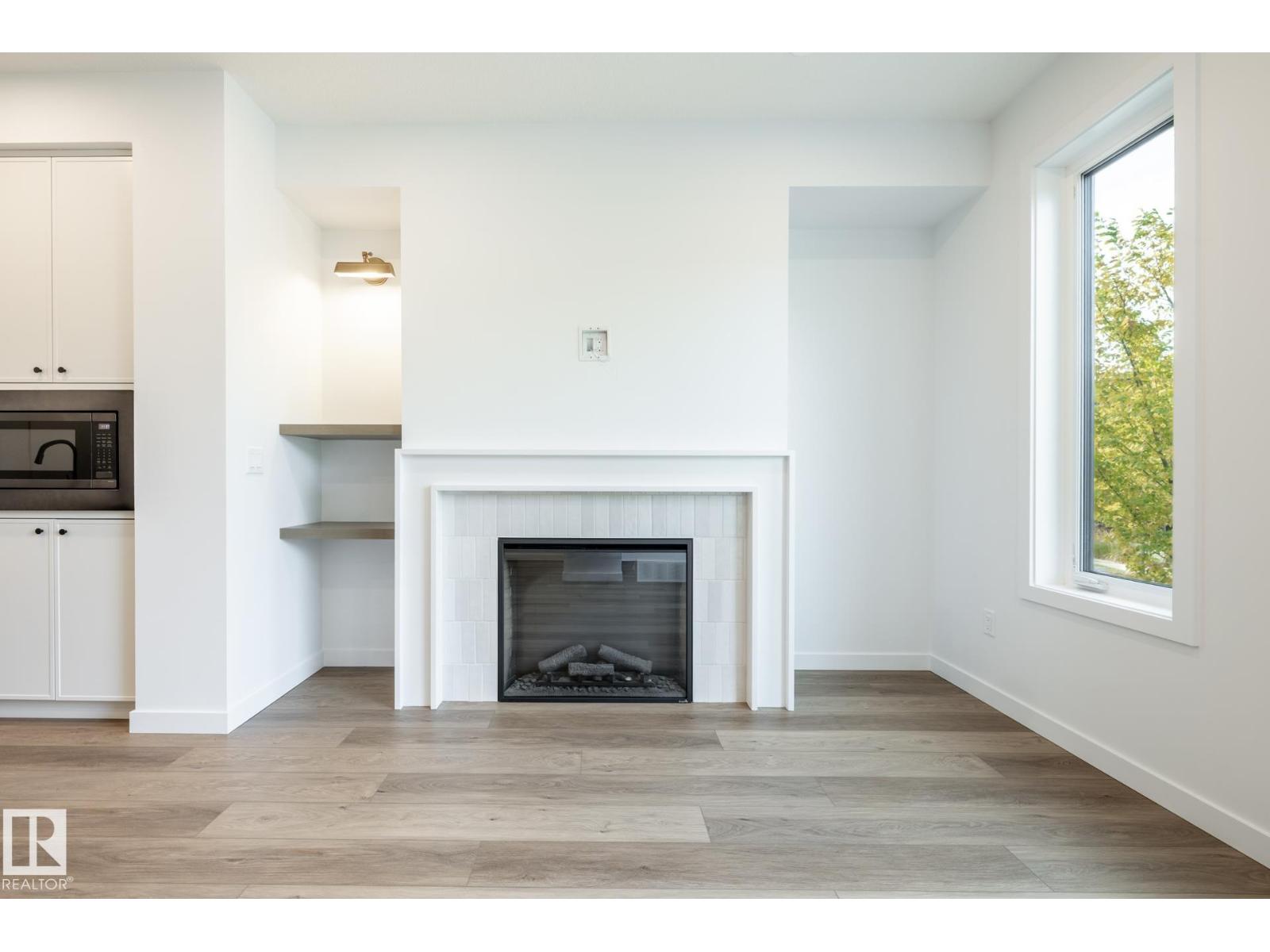 7439 May Common NW NW, Edmonton — photo 14