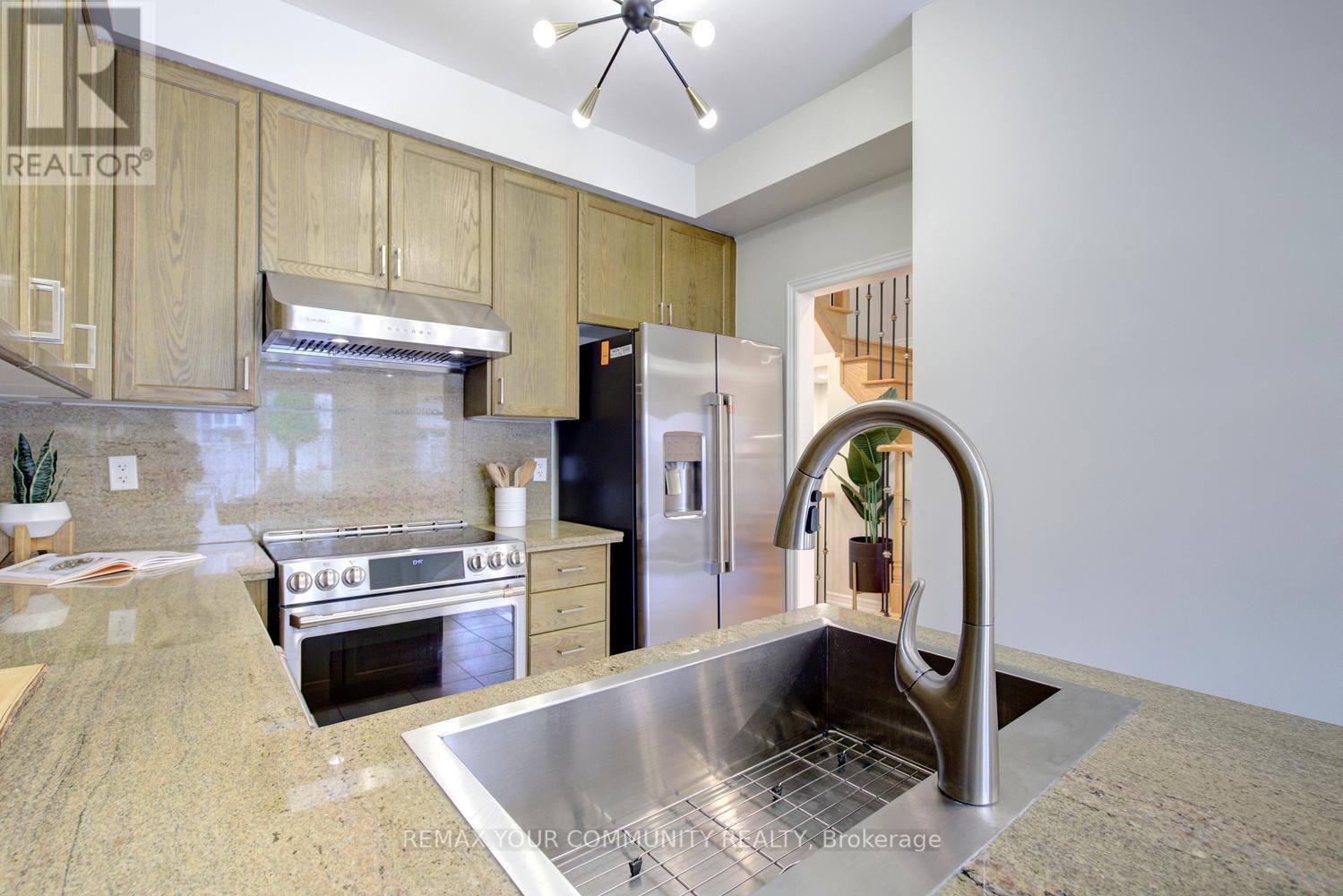 186 Lauderdale Drive, Vaughan, ON photo 21