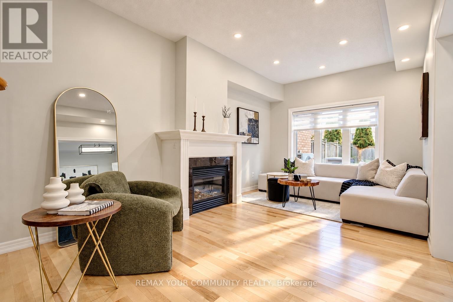 186 Lauderdale Drive, Vaughan, ON photo 3