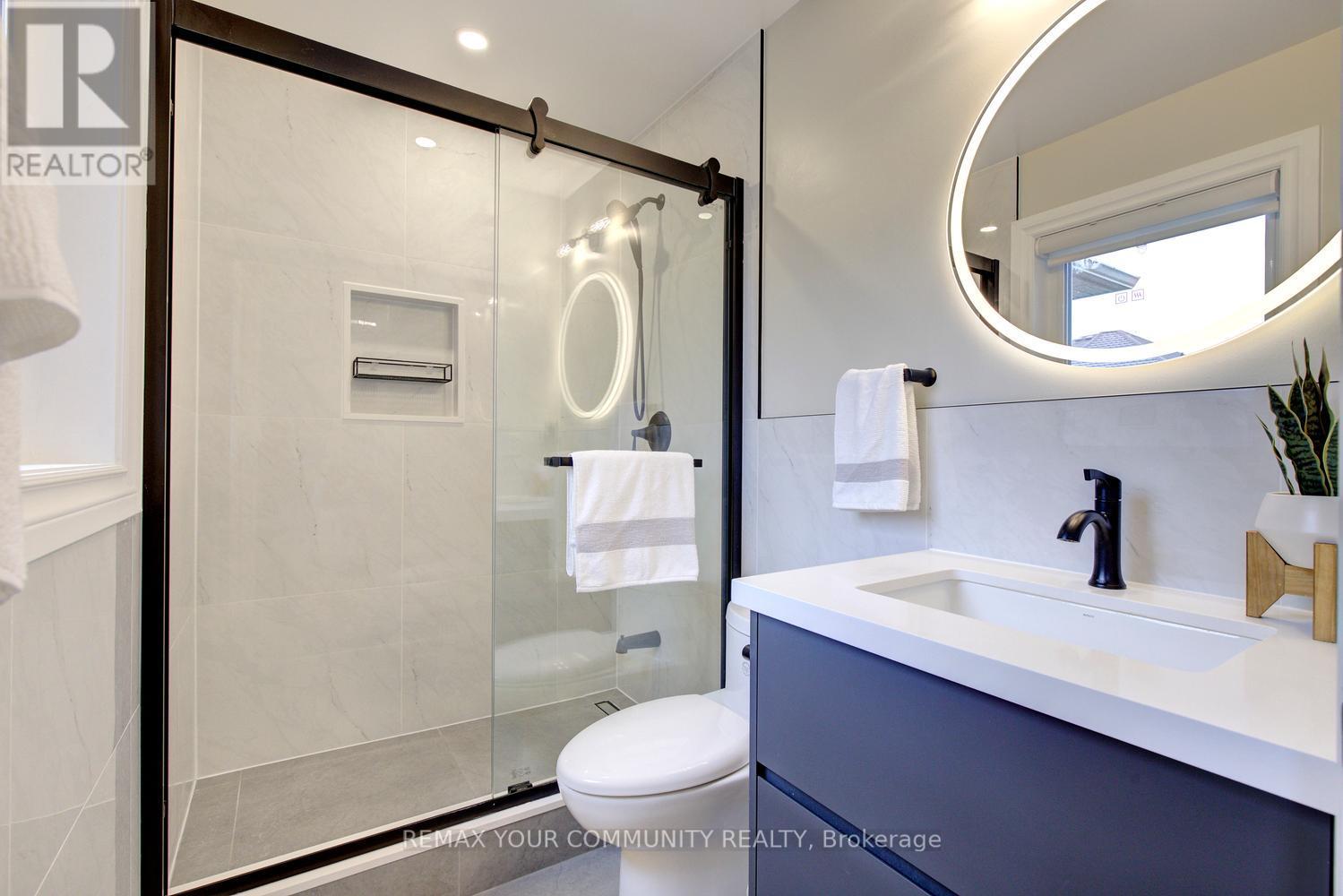 186 Lauderdale Drive, Vaughan, ON photo 31