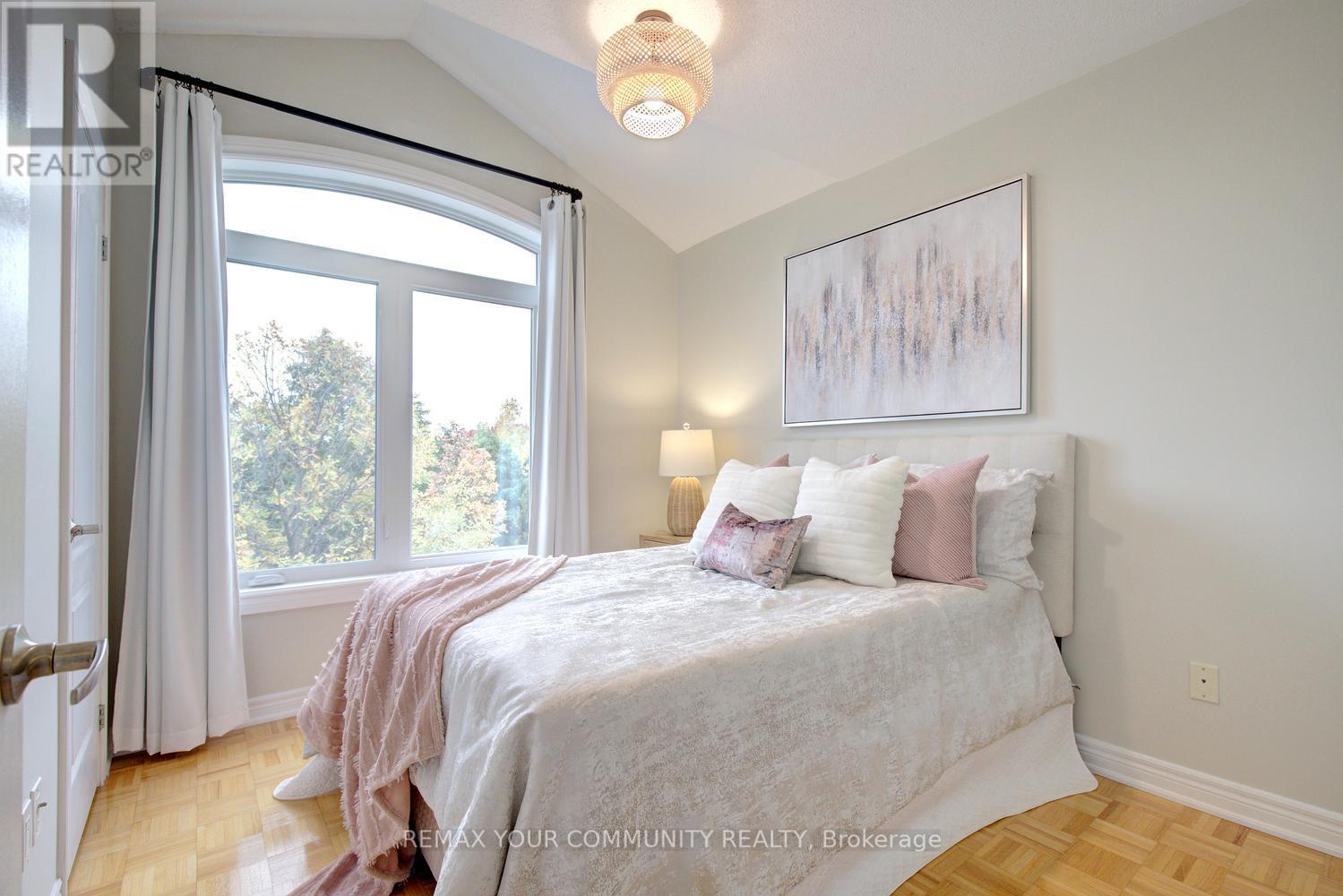 186 Lauderdale Drive, Vaughan, ON photo 34