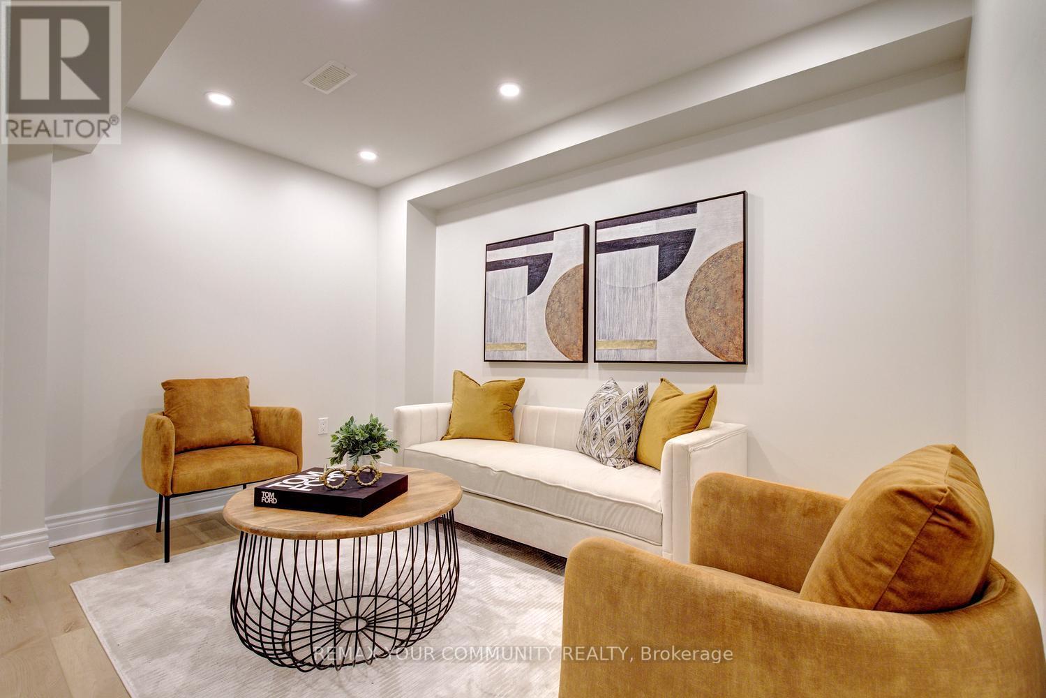 186 LAUDERDALE DRIVE - 39