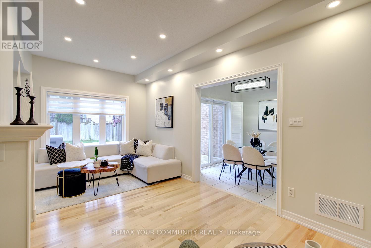 186 LAUDERDALE DRIVE - 6