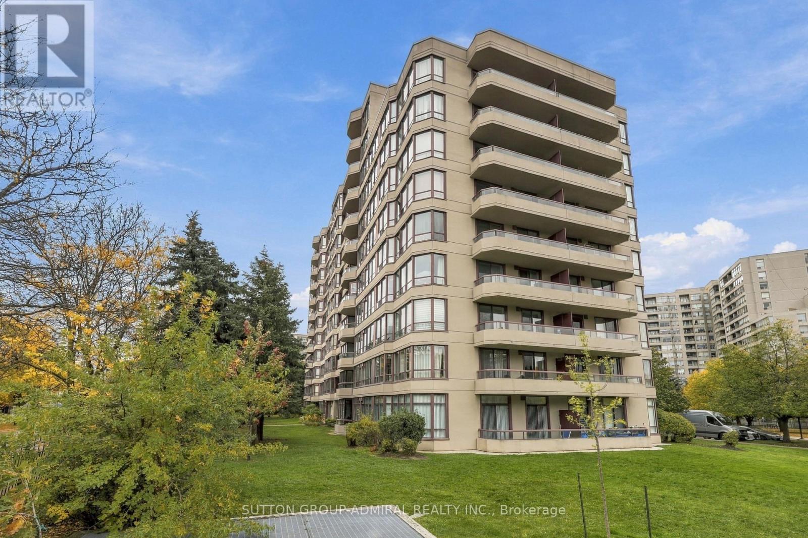 211- 81 Townsgate Drive, Vaughan, ON photo 38