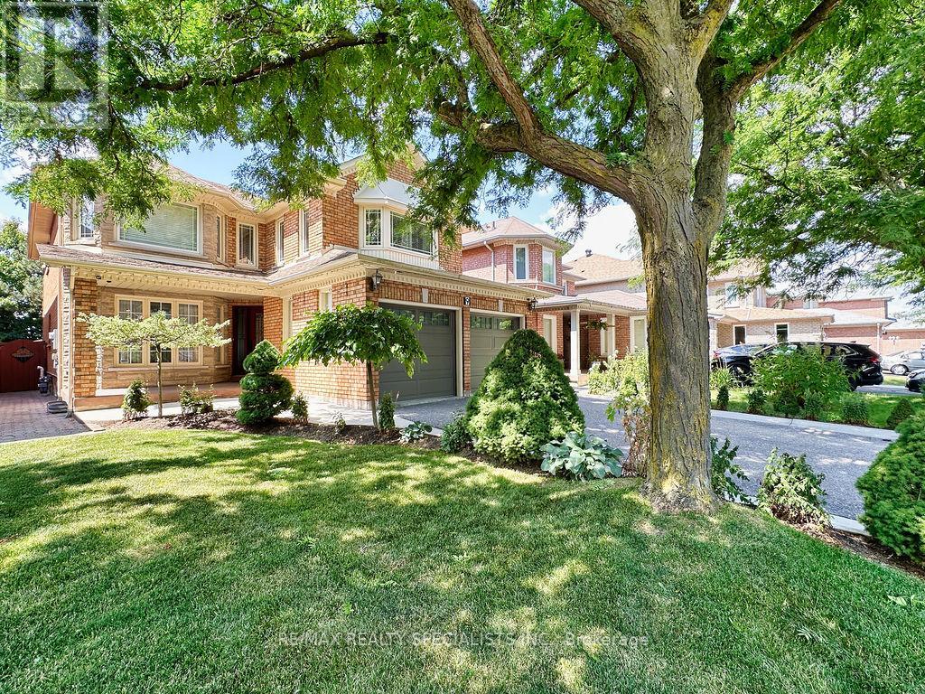 9 Siesta Court, Brampton, ON photo 2