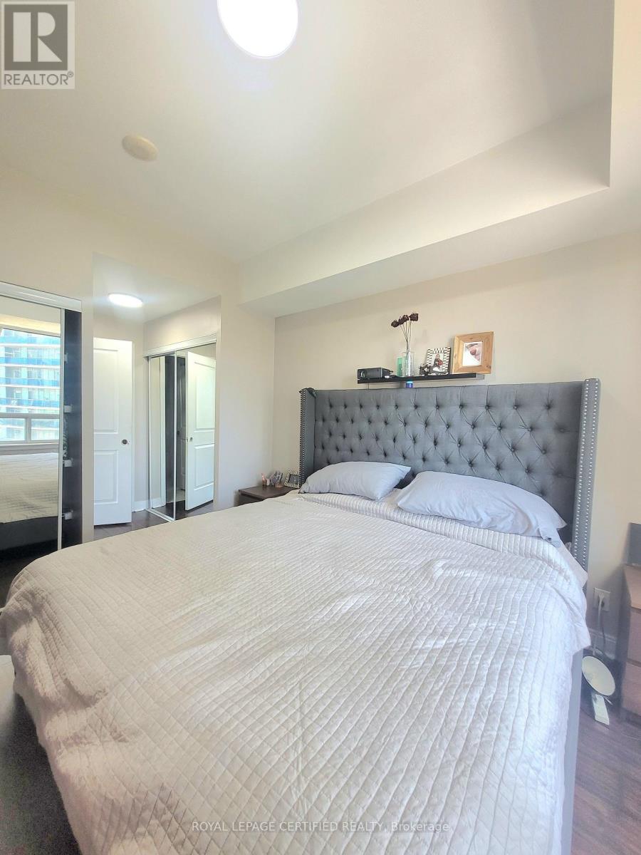 90 Absolute Avenue — photo 14
