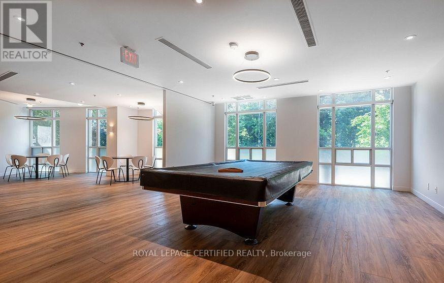 90 Absolute Avenue — photo 20