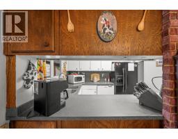 Kitchen - 134 Surfside Dr, Campbell River, BC V9H1H6 Photo 12