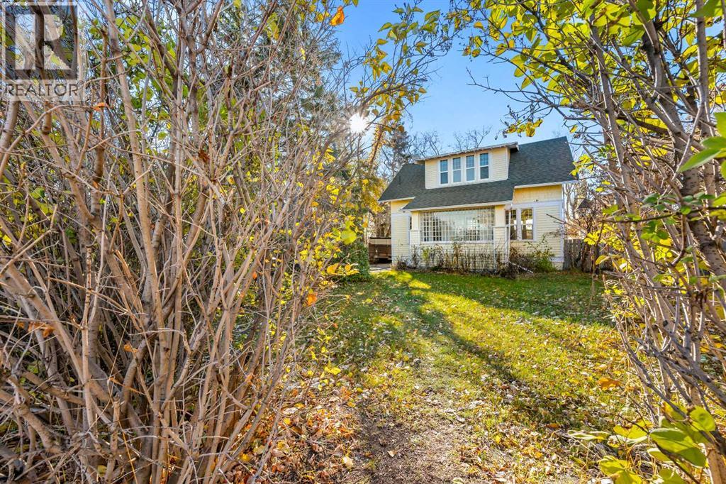 415 1 Street S - 39