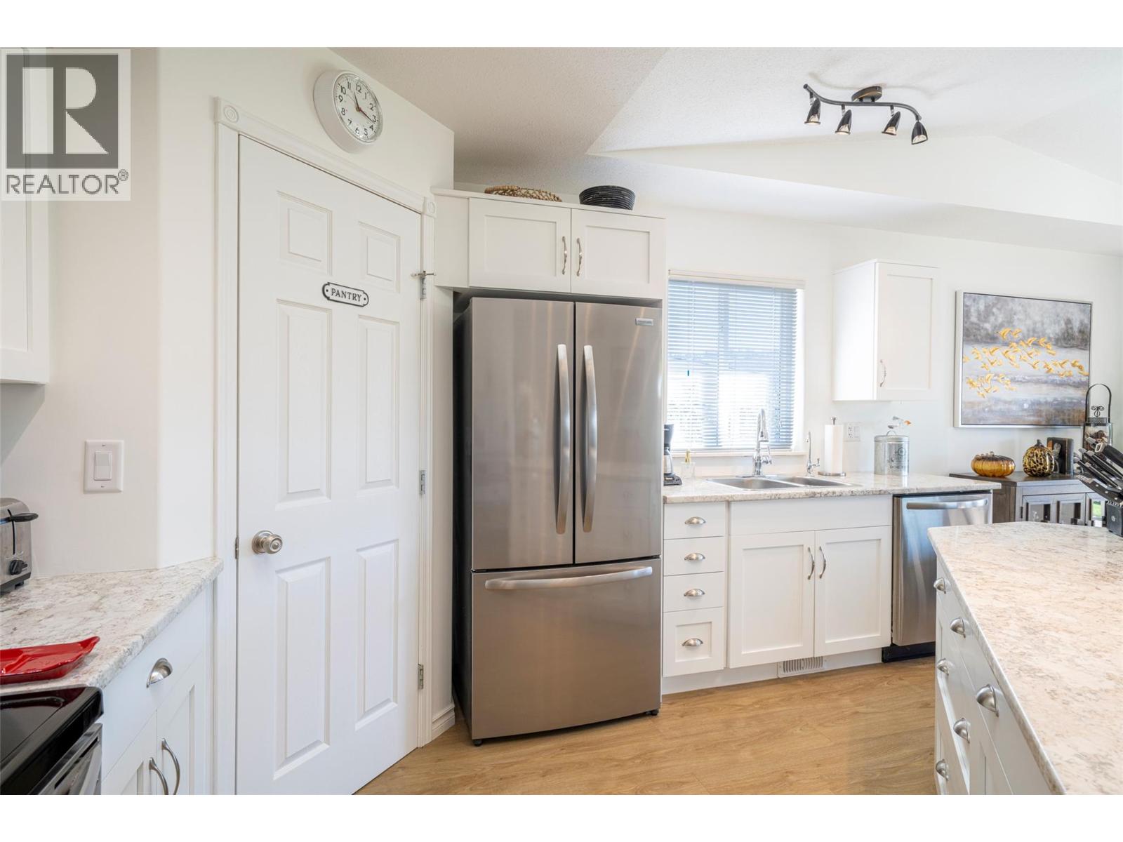 5021 5 Avenue - 14