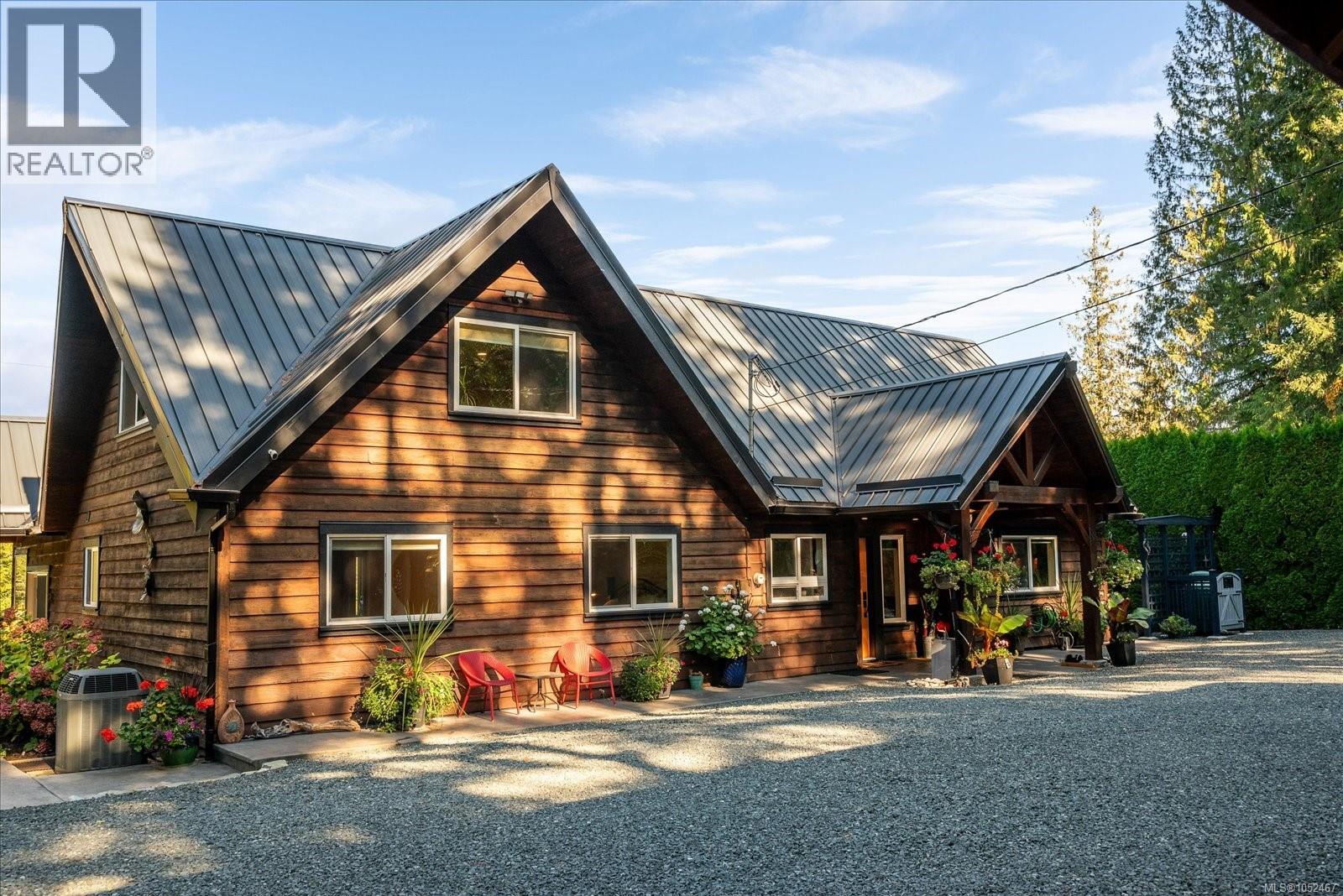 521 Fourneau Way - 1