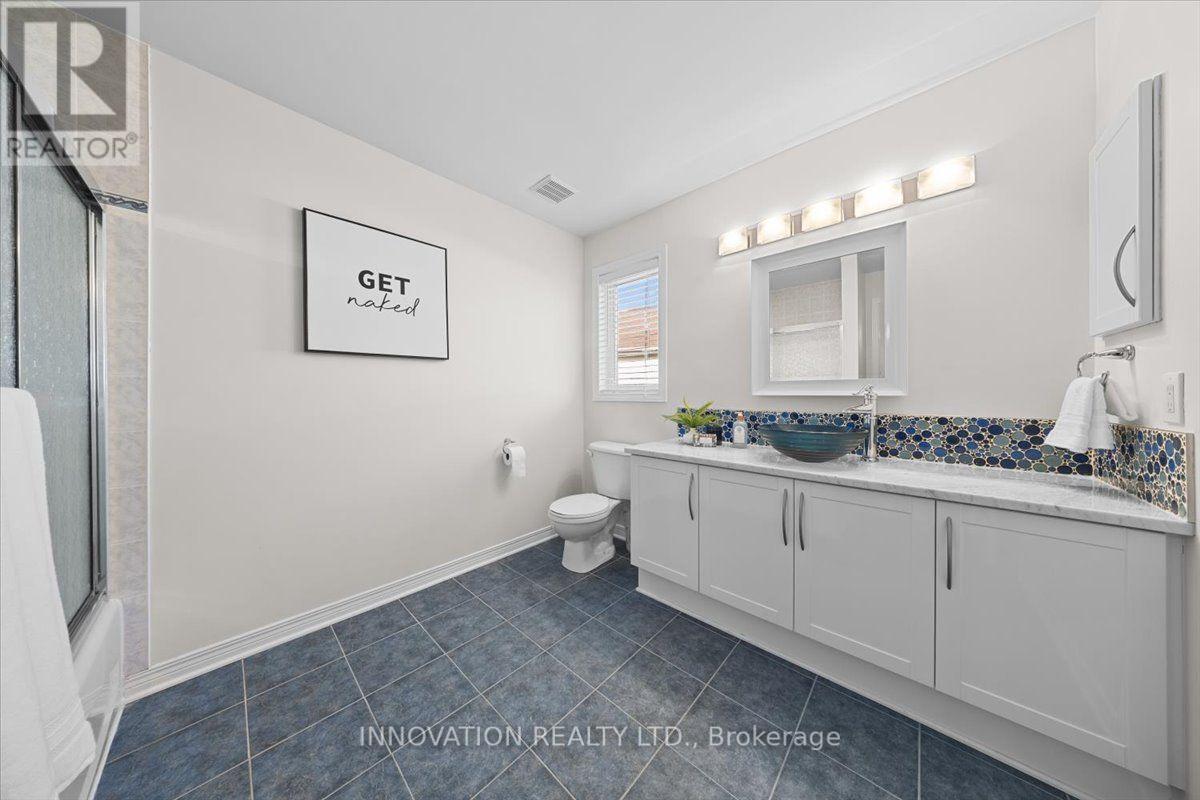 12 GROS MORNE COURT - 25