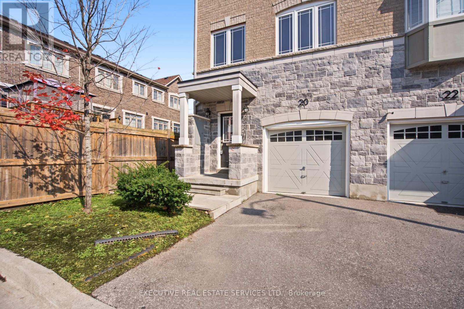 20 Waterstone Way, Whitby, ON photo 5