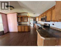 83 106 1st Avenue, Weyburn, SK S4H2J1 Photo 18