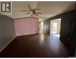 83 106 1st Avenue, Weyburn, SK S4H2J1 Photo 32