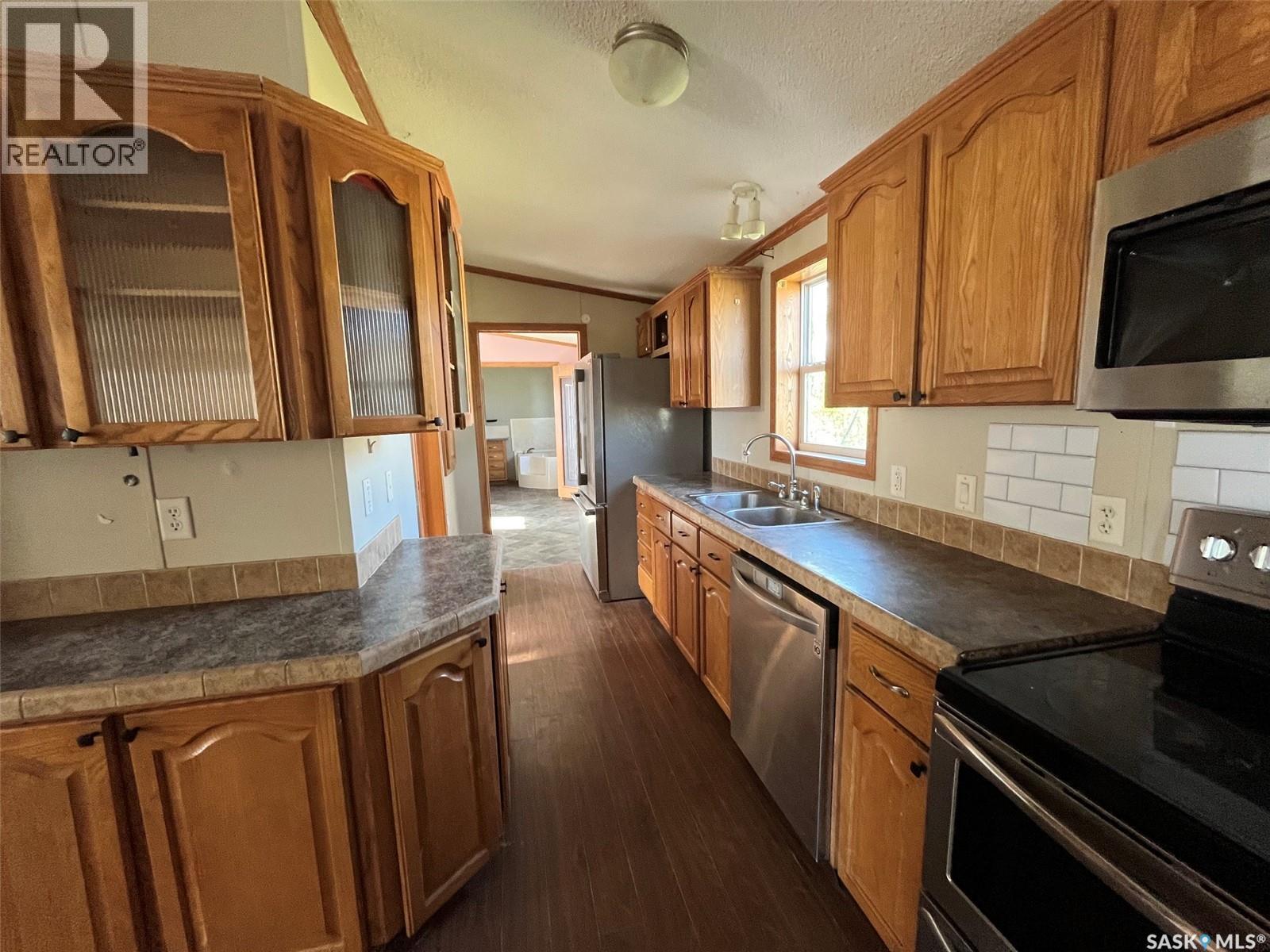 83 106 1st AVENUE - 22