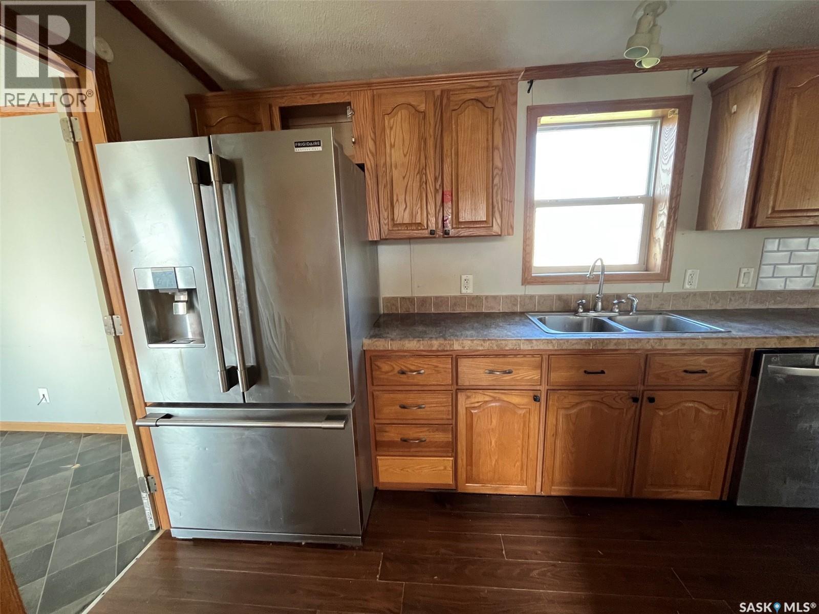 83 106 1st AVENUE - 25