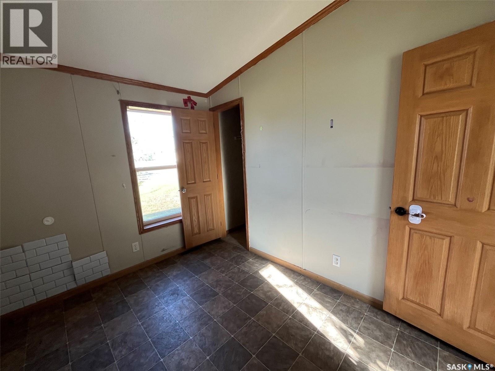 83 106 1st AVENUE - 35