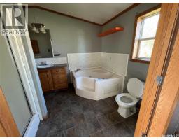 83 106 1st Avenue, Weyburn, SK S4H2J1 Photo 27
