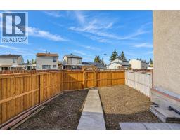 99 Penworth Close Se, Calgary, AB T2A5N4 Photo 26