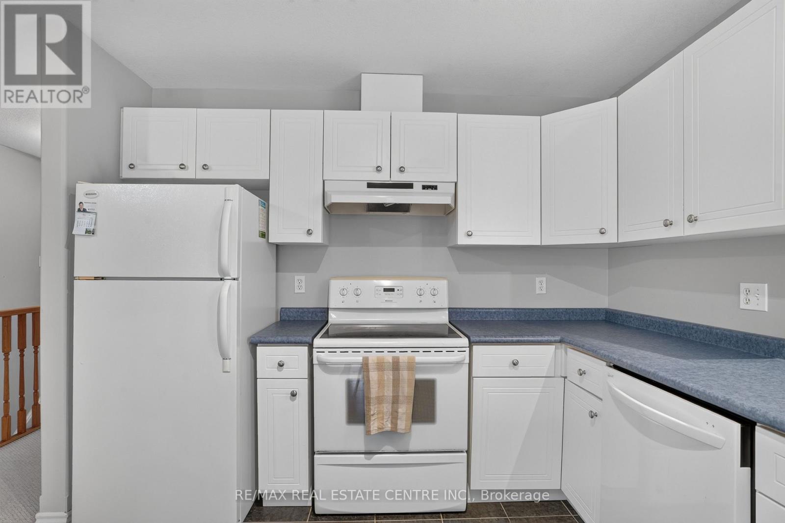 10 PATTISON PLACE - 18