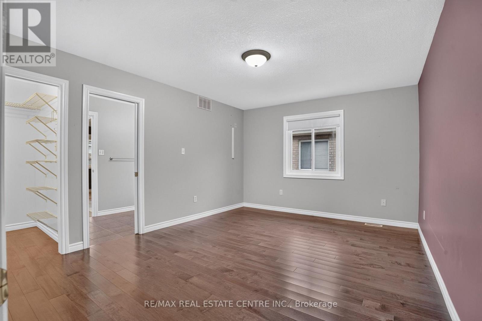 10 PATTISON PLACE - 21