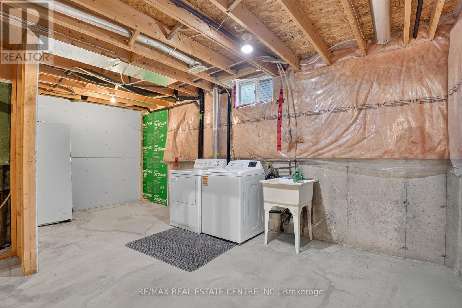 10 PATTISON PLACE - 41