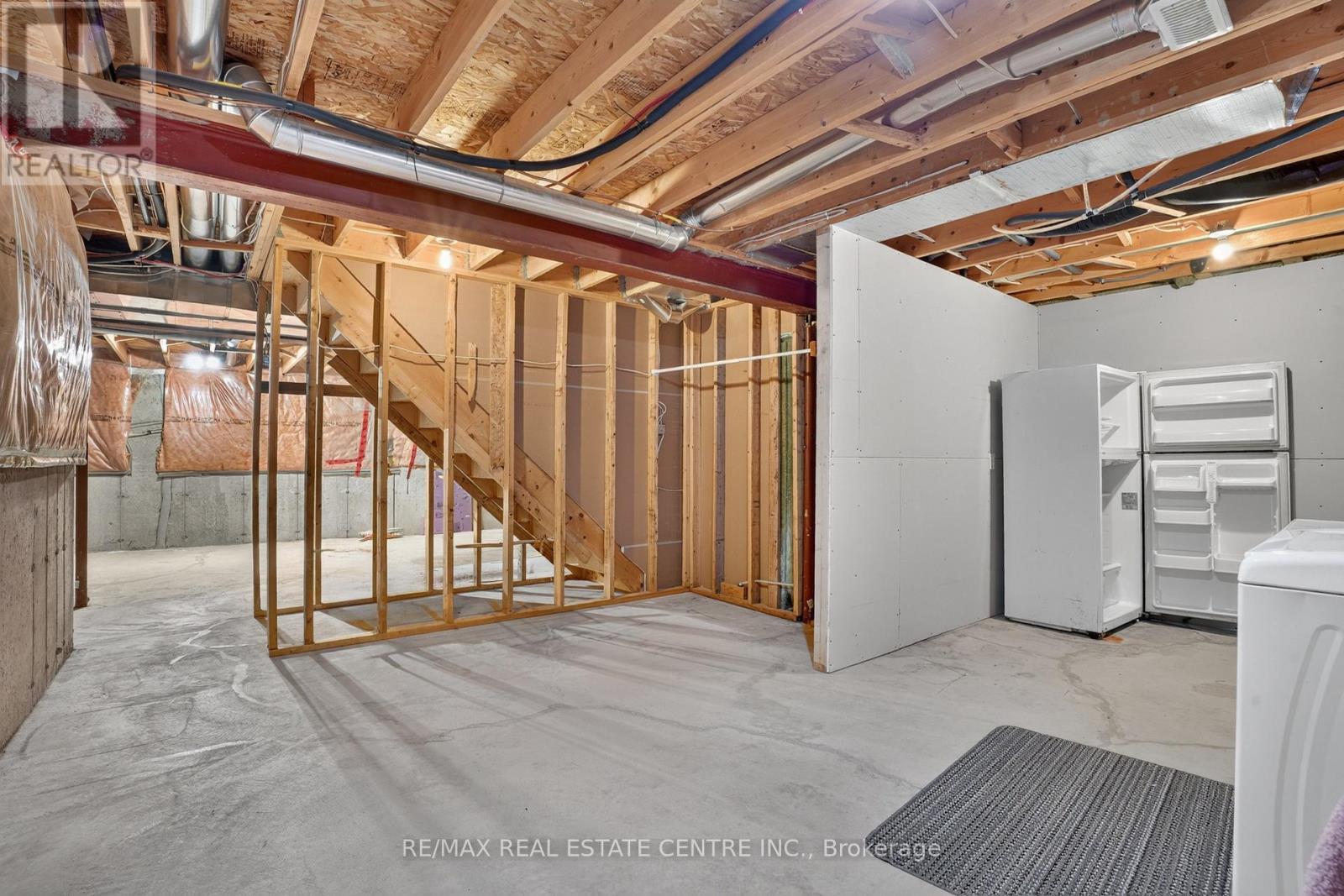 10 PATTISON PLACE - 43