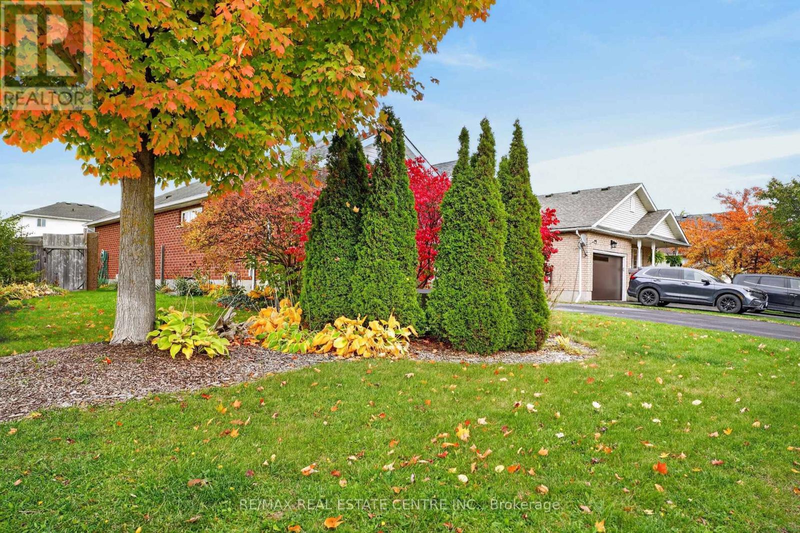 10 PATTISON PLACE - 6