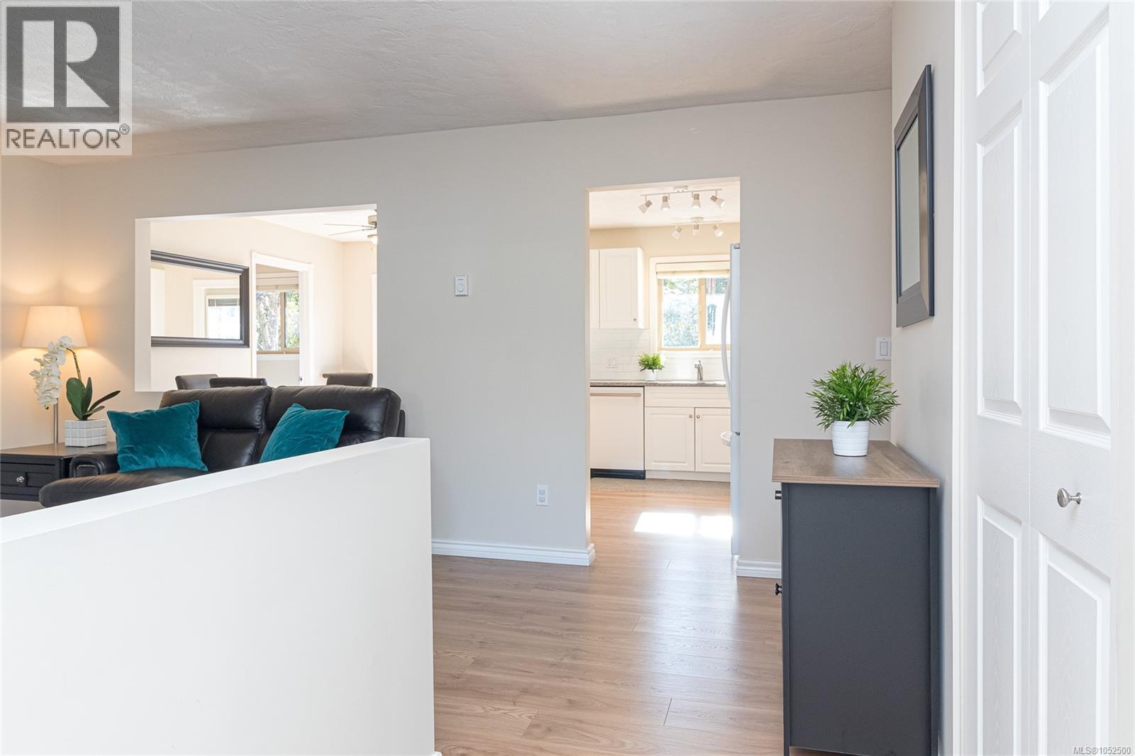 515 Elizabeth Ann Dr - 9