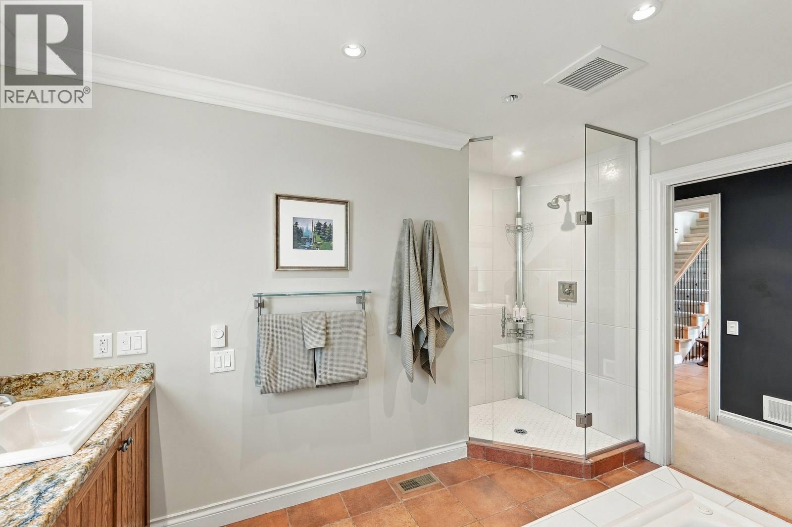 5047 Seon Crescent - 39