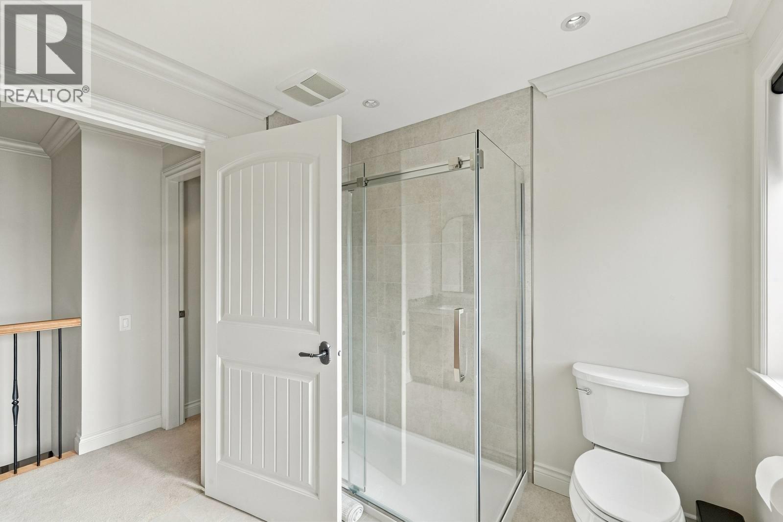 5047 Seon Crescent - 45