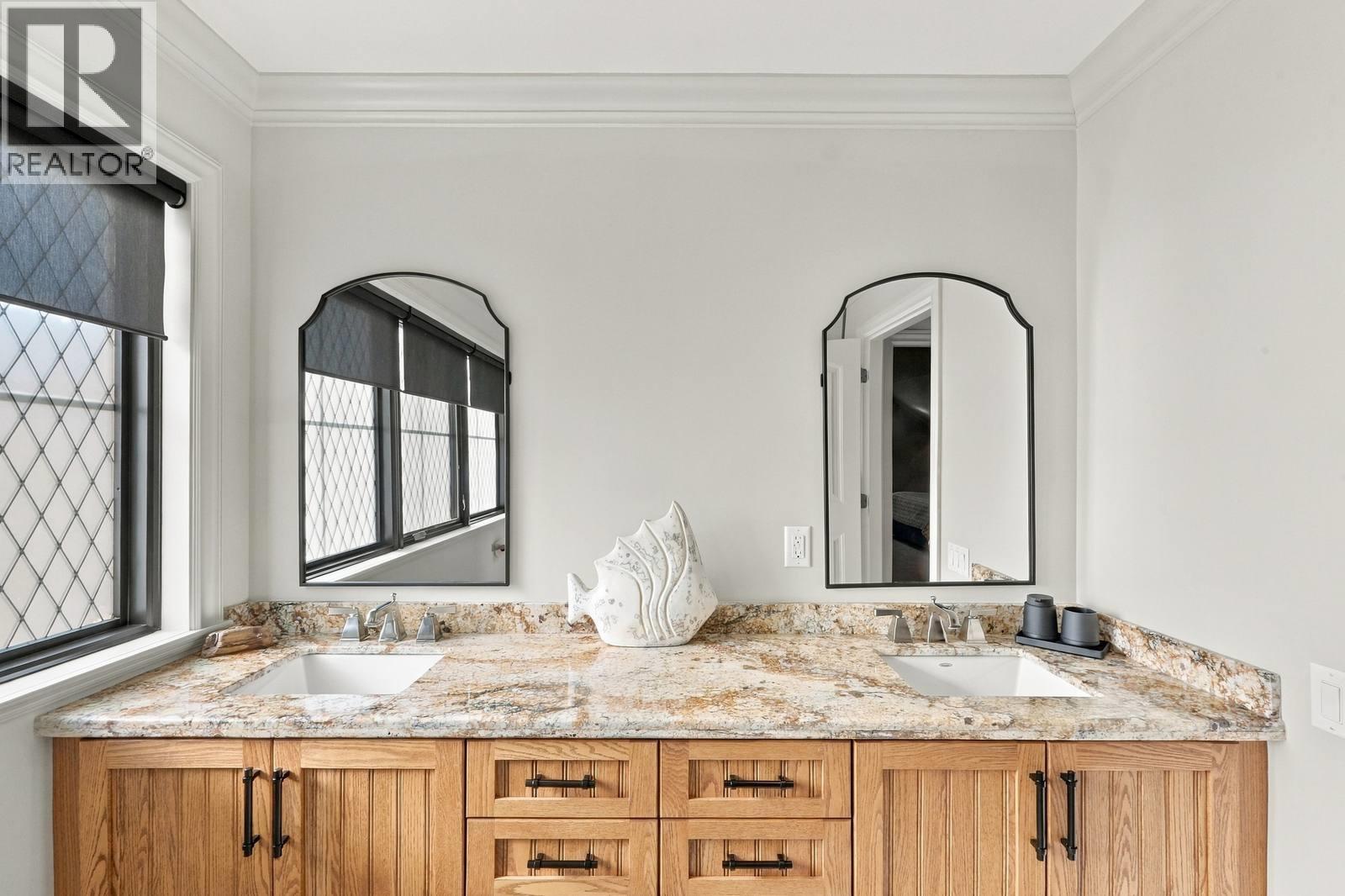 5047 Seon Crescent - 44