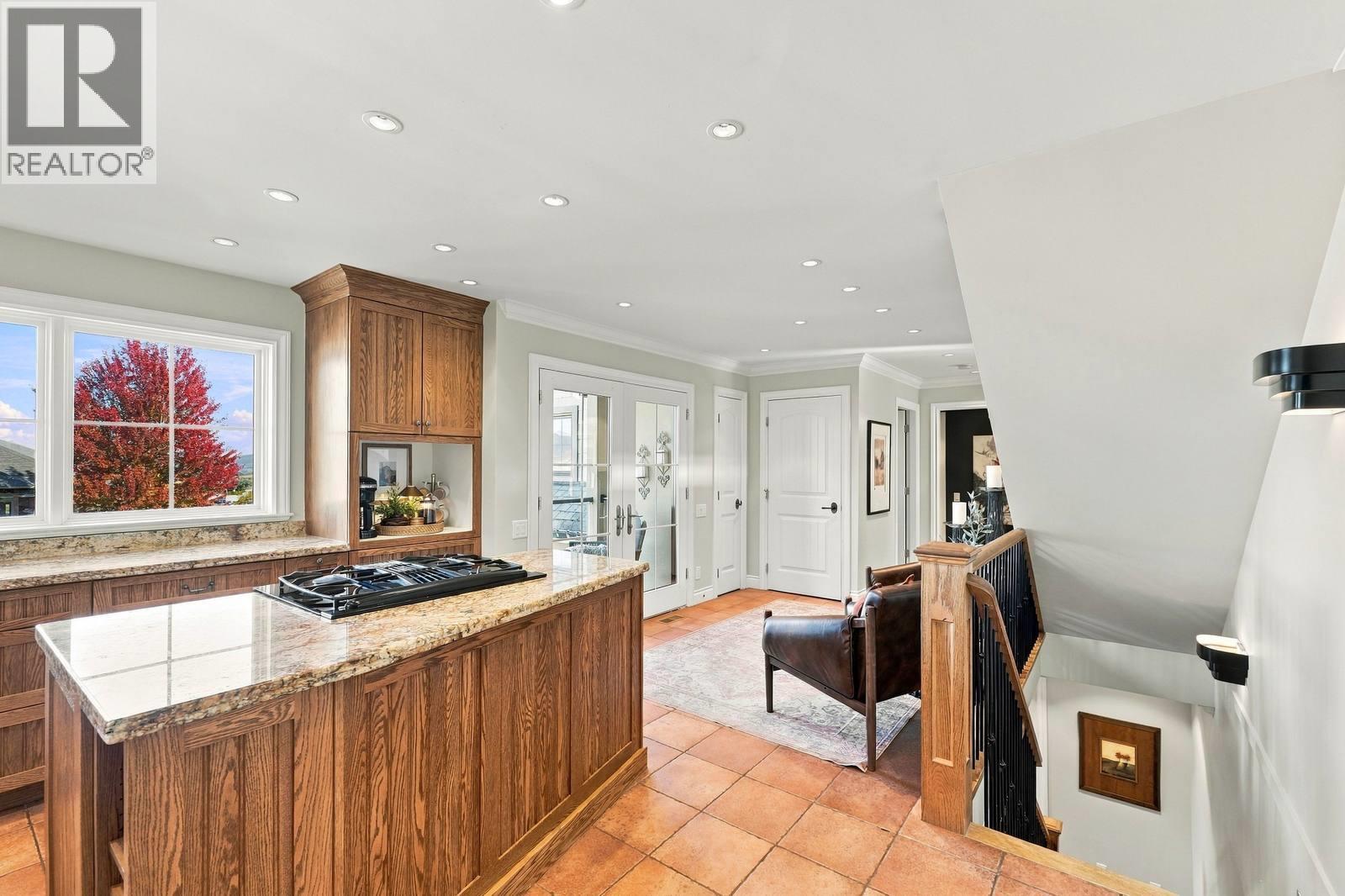 5047 Seon Crescent - 12