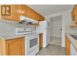 Bathroom - 147 Sorento Street, Ottawa, ON K2J0B2 Photo 12