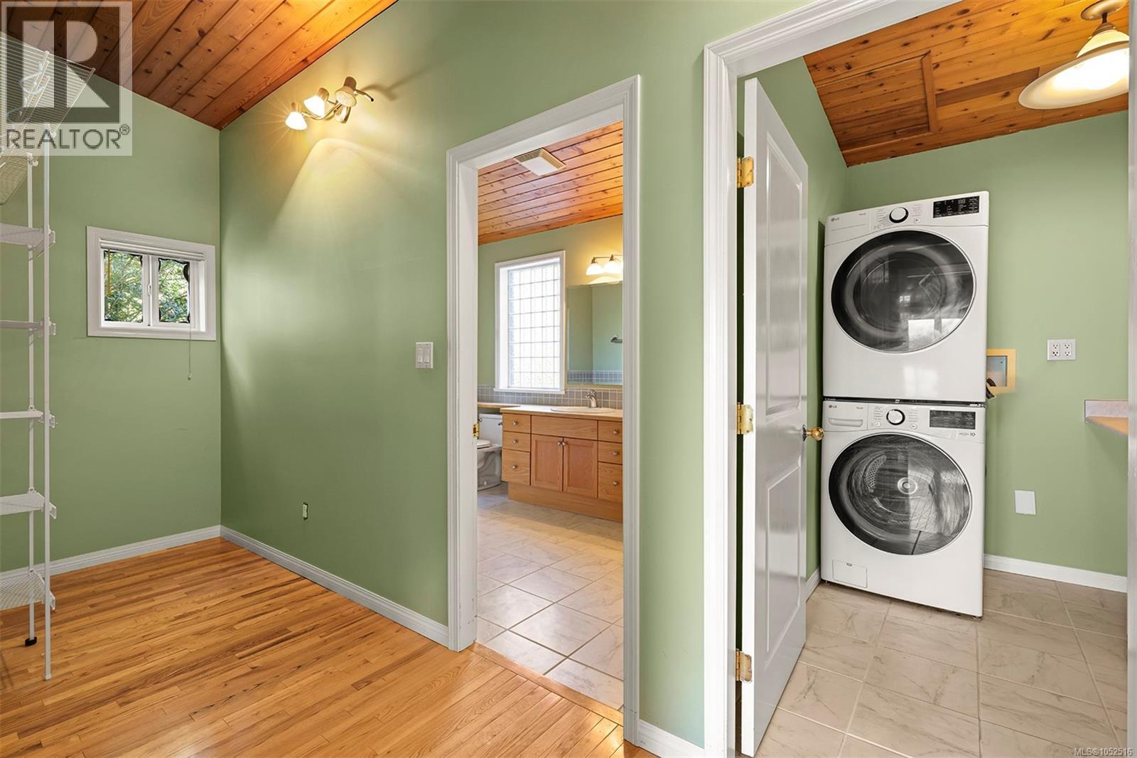 1183 Moore Rd - 43