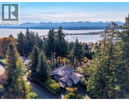 1183 Moore Rd, Comox, BC V9M3X1 Photo 18