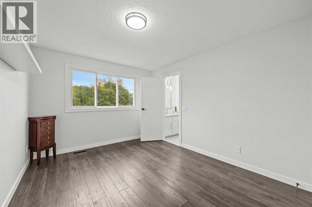 467 Queen Charlotte Road SE - photo 18