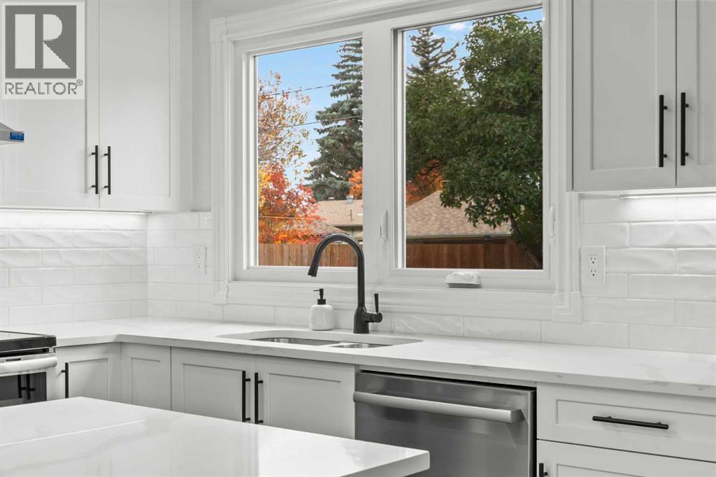 467 Queen Charlotte Road SE - photo 12