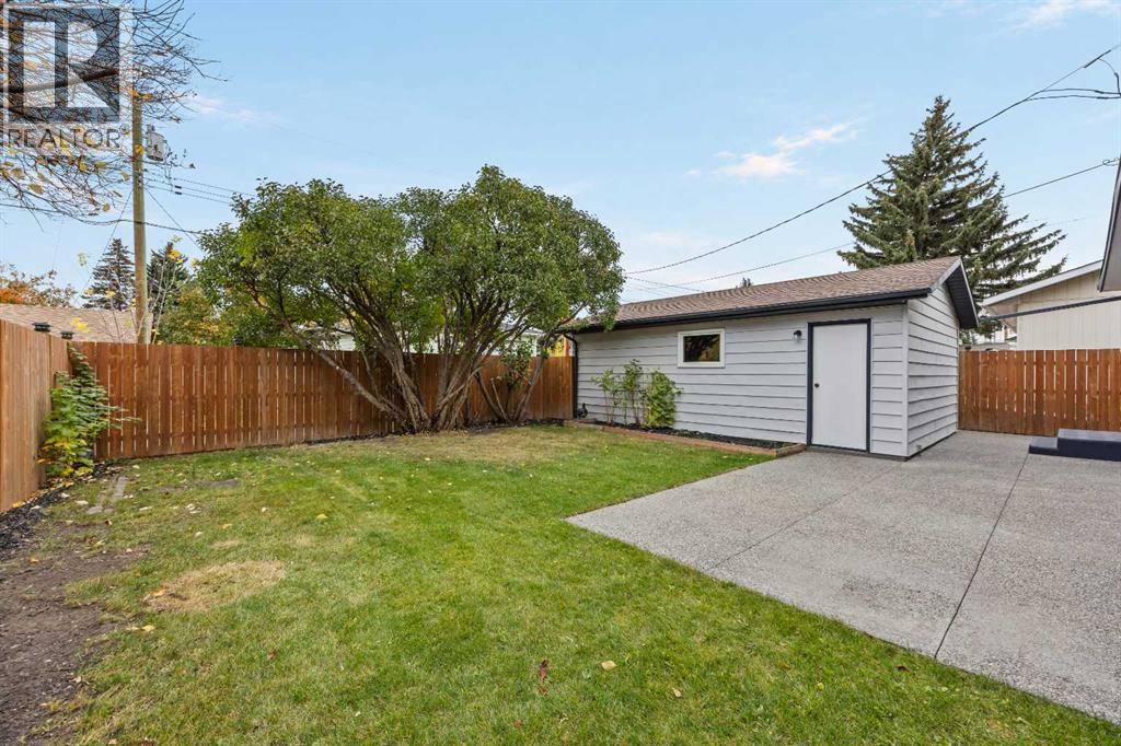 467 Queen Charlotte Road SE - photo 43