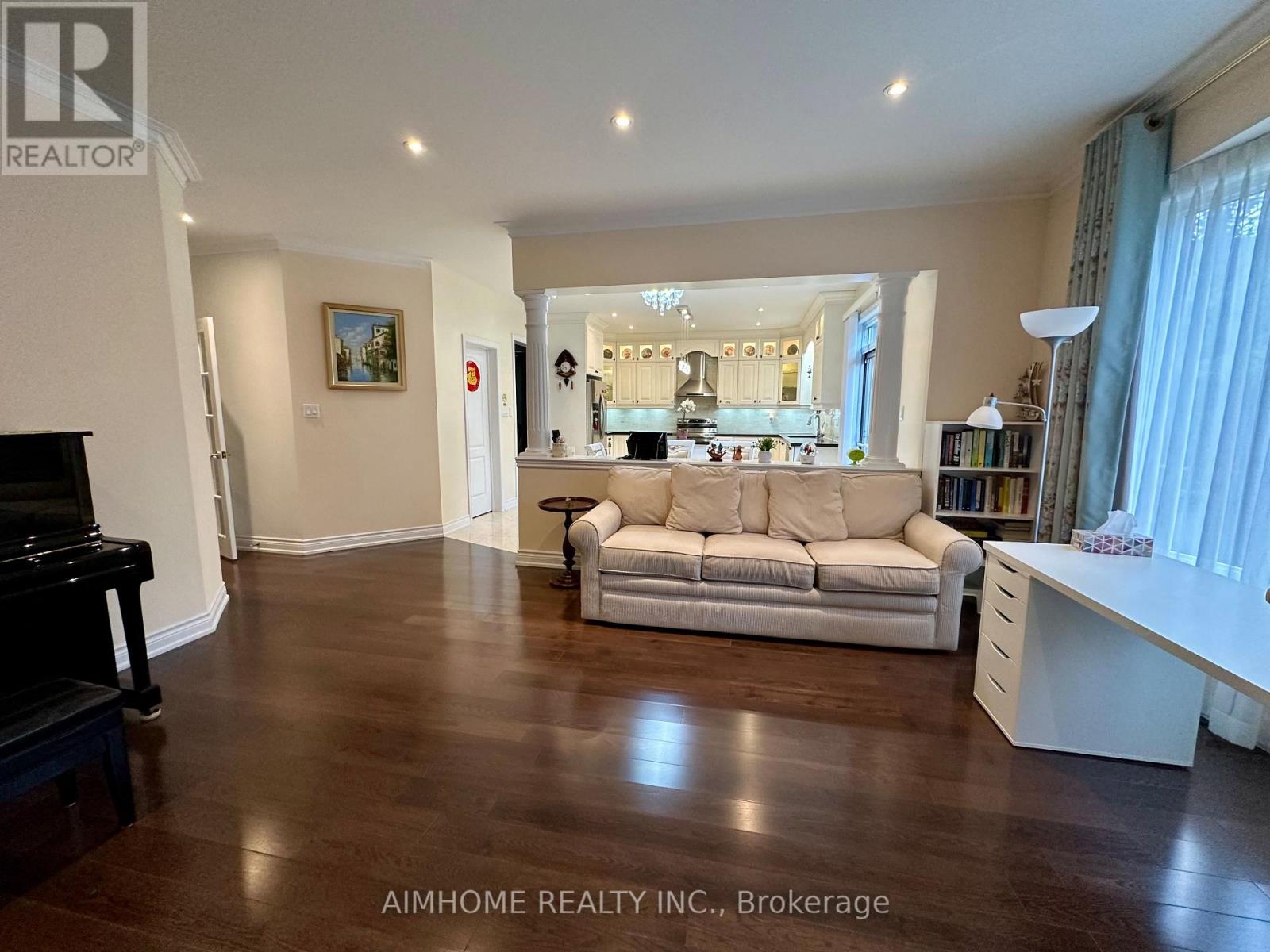 102 FARMSTEAD ROAD - 8