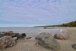 15 Autumnwood Bay, Balsam Bay, MB R0E0B0 Photo 11