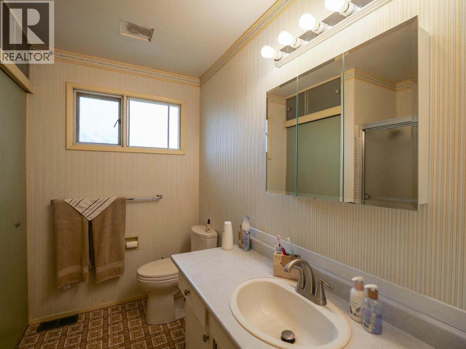 510 PINCHBECK STREET - 13