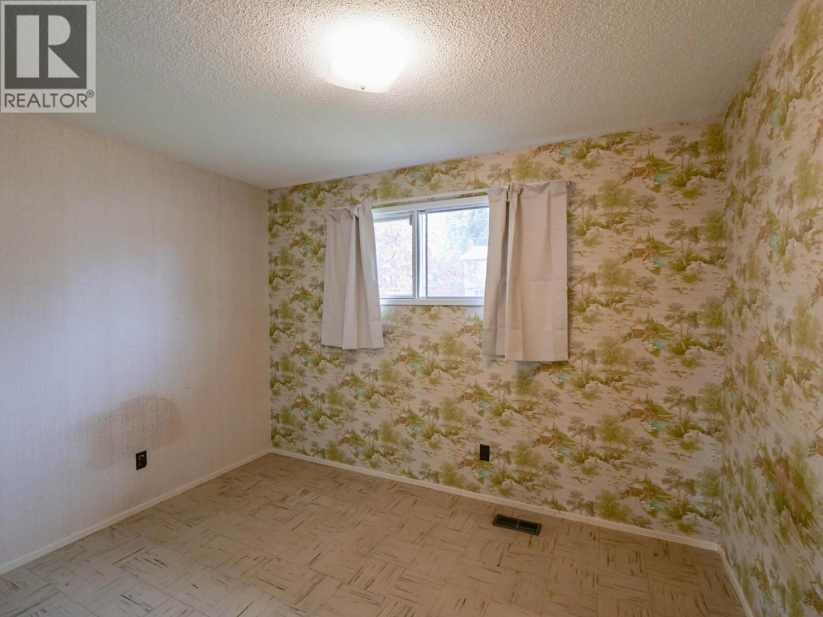 510 PINCHBECK STREET - 17
