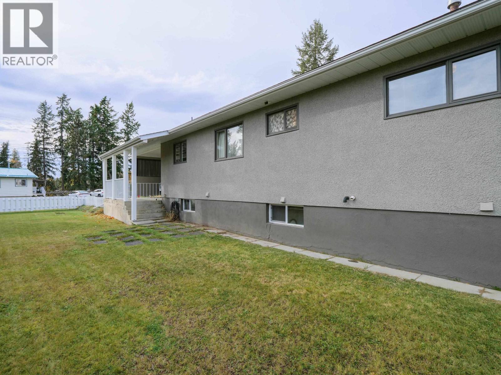 510 PINCHBECK STREET - 32
