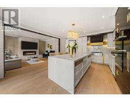 492 Old Orchard Grove, Toronto, ON M5M2G5 Photo 19